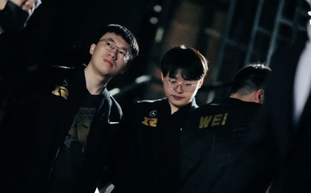 随机包含德布劳内遭遇二十连败,RNG教练面临压力!的词条